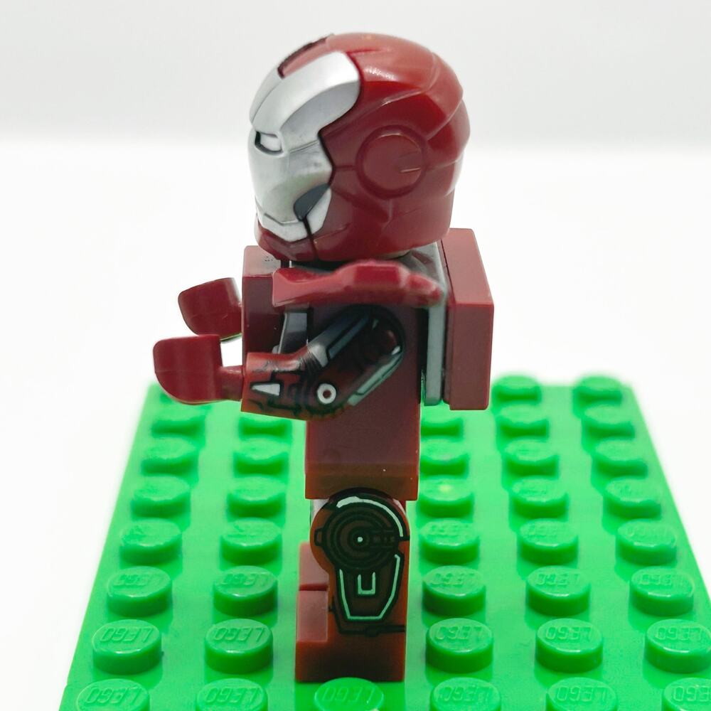 Official Lego Marvel Iron Man Silver Centurion Armor Minifigure EUC - Picture 6 of 6
